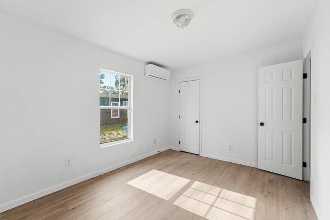 Building Photo - 8034 Record St