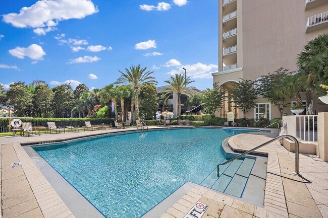 Building Photo - Stunning Berkman Plaza Condo