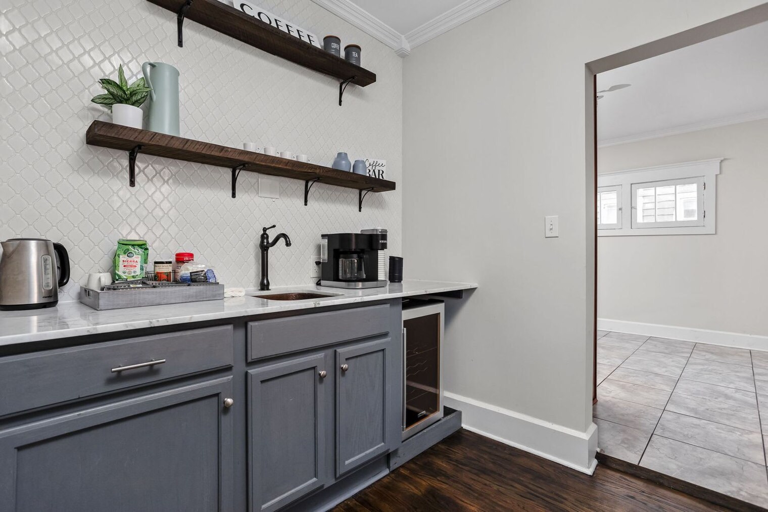 Building Photo - 1202 N New Jersey St