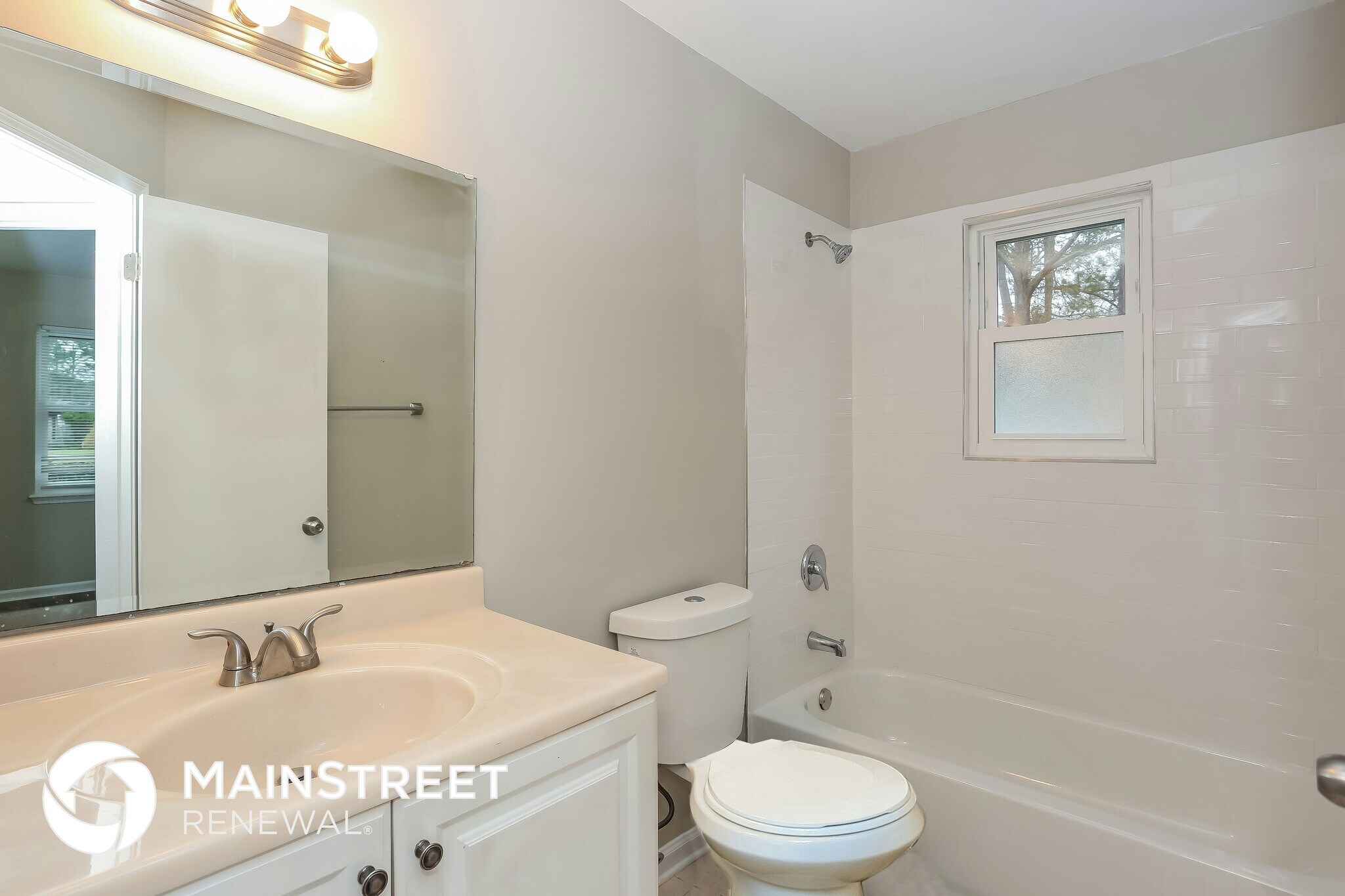 Building Photo - 1541 Kingfisher Ln N