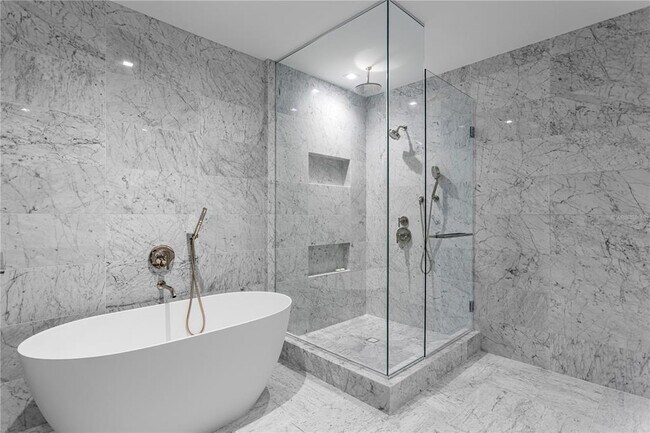 Building Photo - 3015 S Ysabella Ave