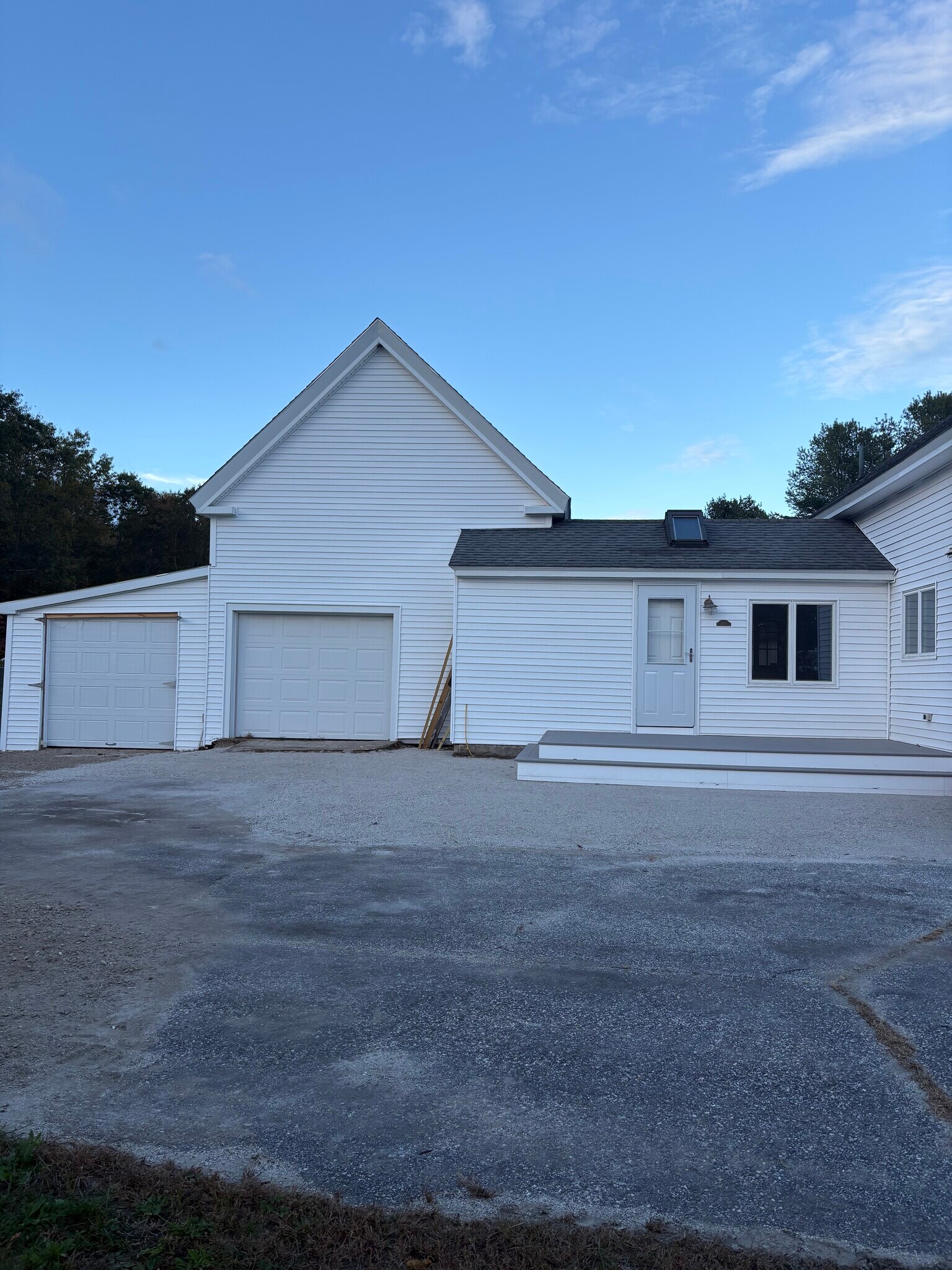 Building Photo - 261 Shaker Rd