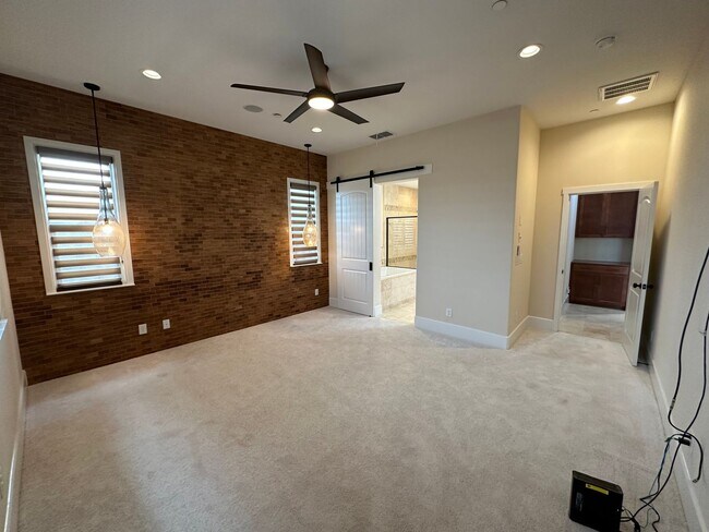 Building Photo - Stunning Lakefront River Islands Home