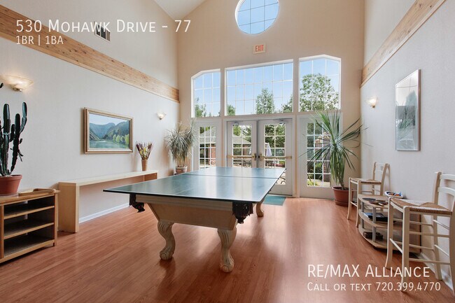 Building Photo - 530 Mohawk Dr