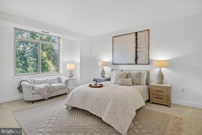 Building Photo - 5630 Wisconsin Ave