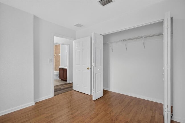 Building Photo - 5732 SW 162nd Pass
