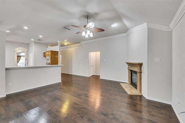 Building Photo - 4917 Woodmeadow Dr