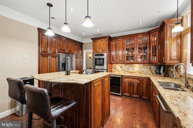 Building Photo - 12104 Guinevere Pl