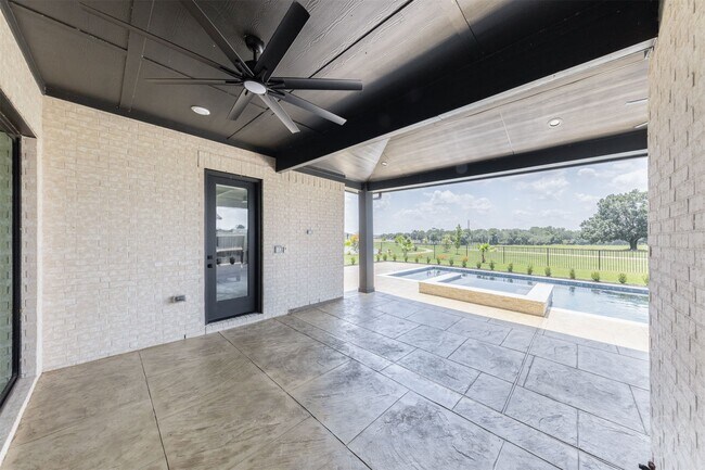 Building Photo - 7526 Sunny Oak Ln