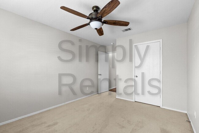 Building Photo - 2630 Massey Ln