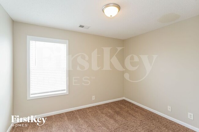 Building Photo - 1393 Jenny Ln