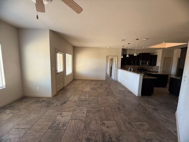 Building Photo - 3208 Rembrandt Ave