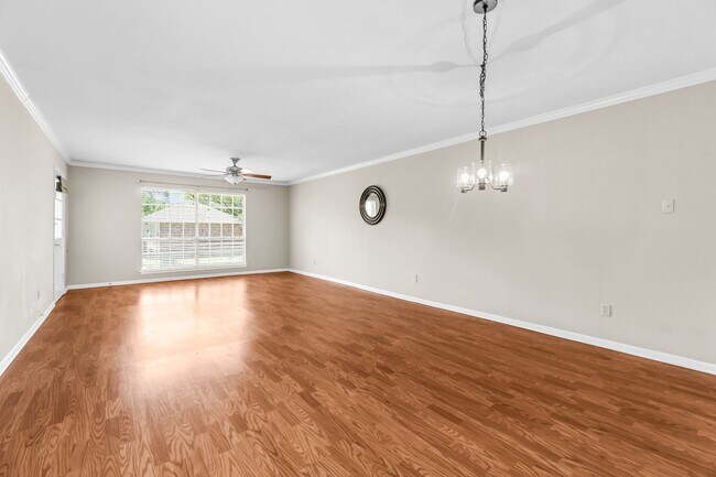 Building Photo - 10438 Jefferson Hwy