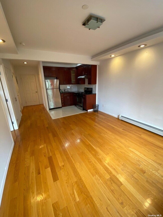 Building Photo - 82-20 Britton Ave