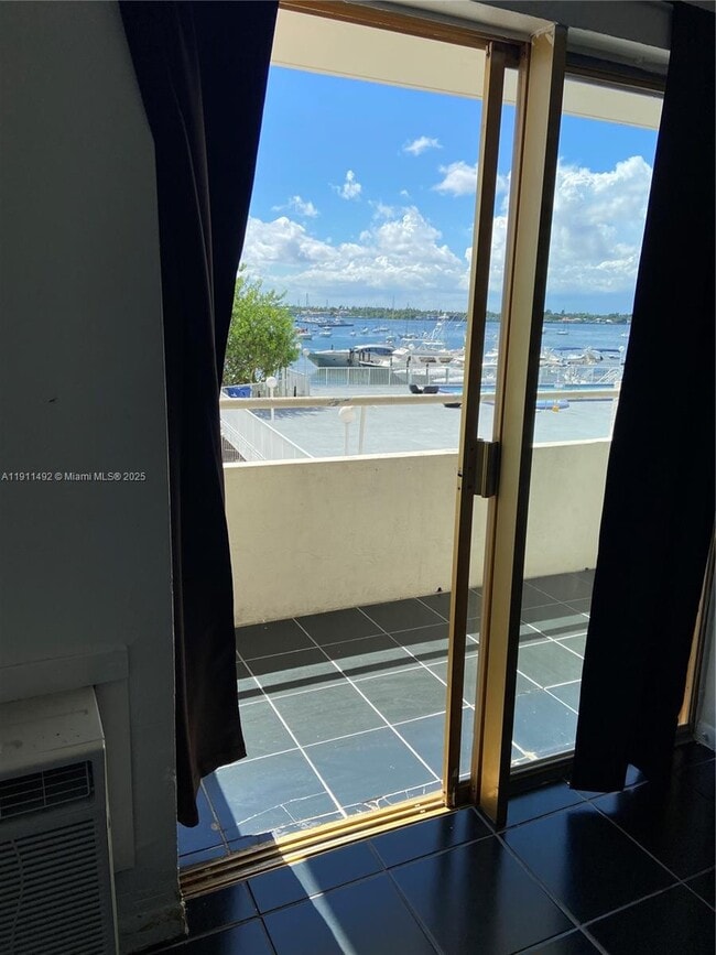 Building Photo - 7904 West Dr