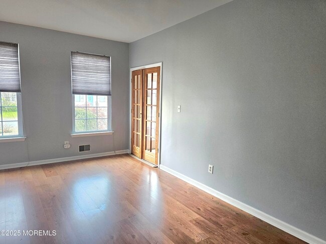 Building Photo - 505 Buhler Ave