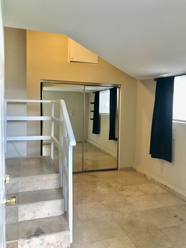 Building Photo - 4930-4930 Sawtelle Blvd
