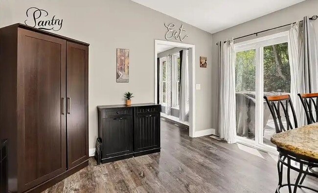 Building Photo - 535 Brandywine Dr