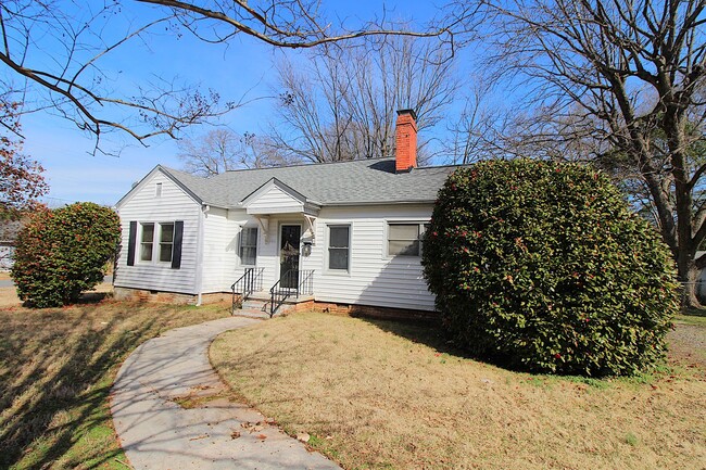 Building Photo - Fully Remodeled Home in the Heart of Belmont