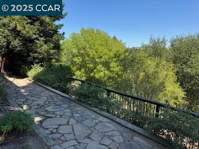 Building Photo - 1755 Spyglass Ln