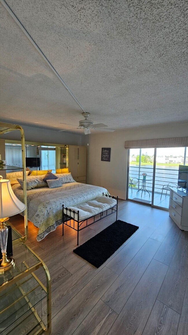 Building Photo - 4014 Cornwall Dr