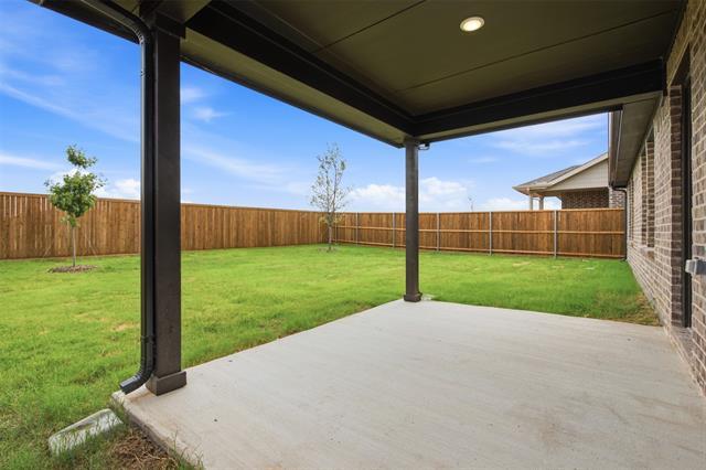 Building Photo - 825 Birdie Dr