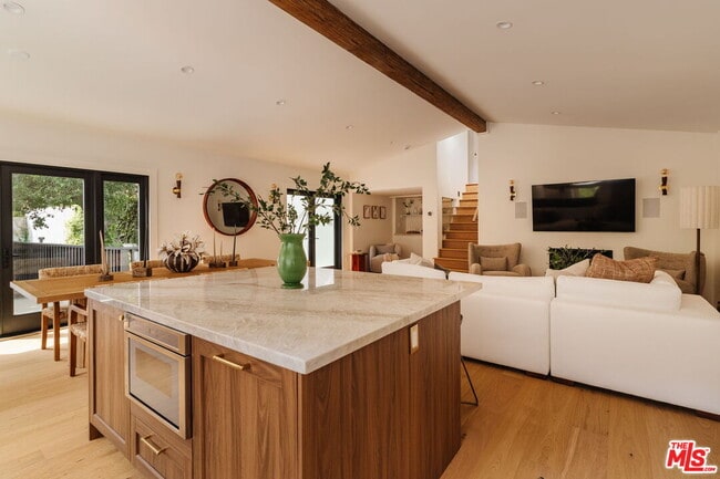 Building Photo - 9849 Portola Dr