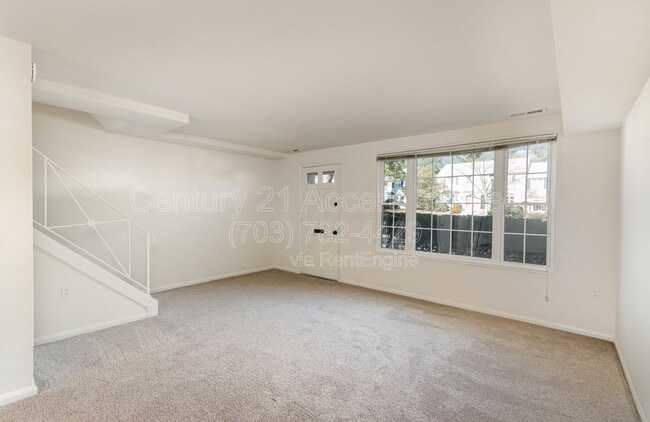 Building Photo - 3822 Keller Ave