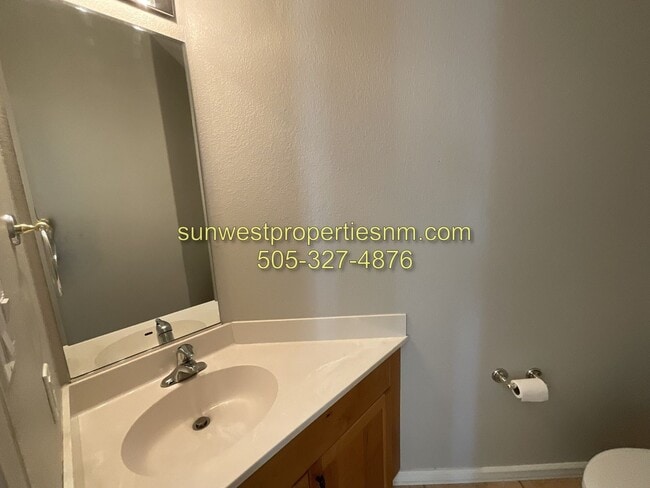 Building Photo - 3 Bedroom, 3 Bath, 2 Car Garage with Fenced Backyard Townhouse