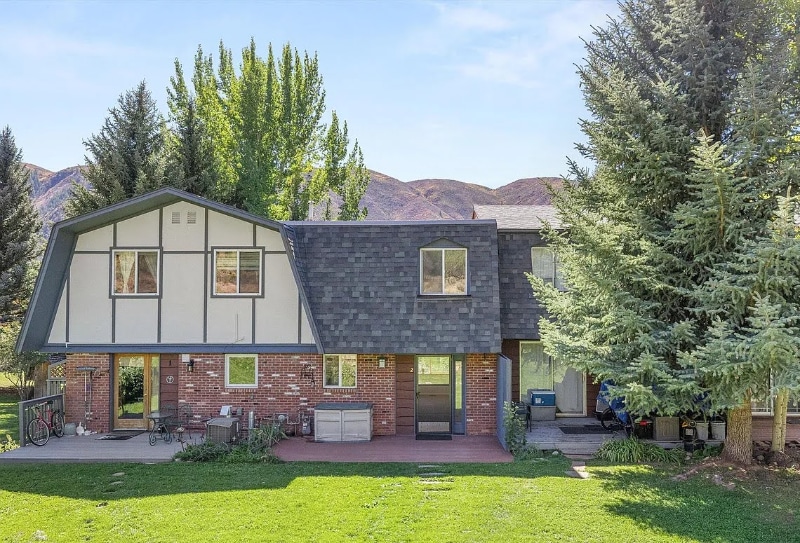 Building Photo - 331 Holland Hills Rd