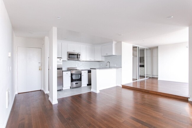 Interior Photo - West Knoll Plaza Apartments