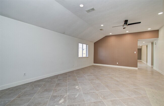 Building Photo - 12846 Sai Baba Dr