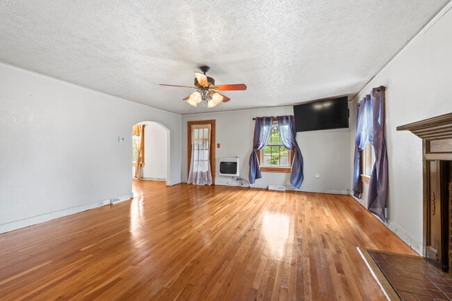 Building Photo - 108 Patton Ave