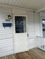 Building Photo - 553 Main St