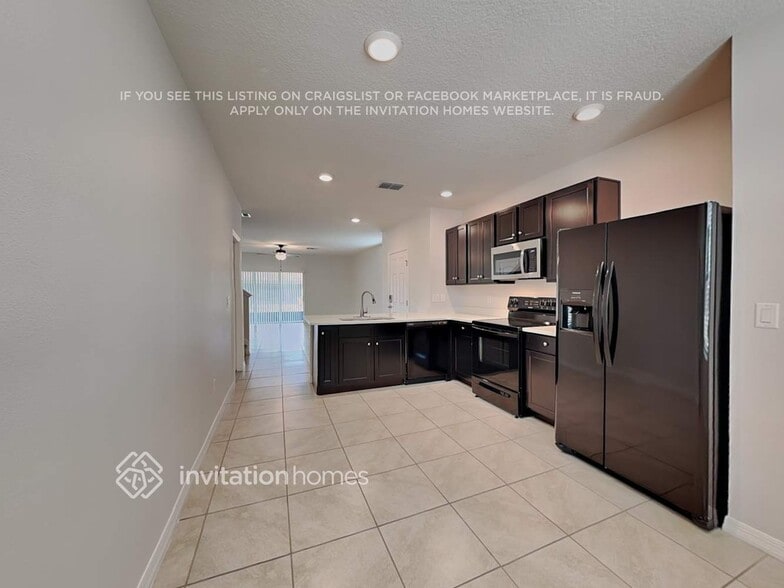 Building Photo - 9037 Alba Ln