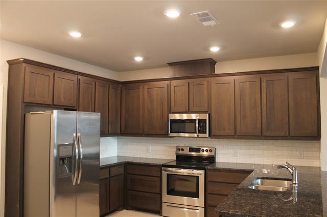 Building Photo - 825 Ben Ln