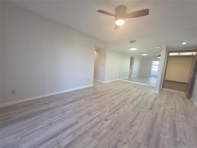Building Photo - 2583 Countryside Blvd