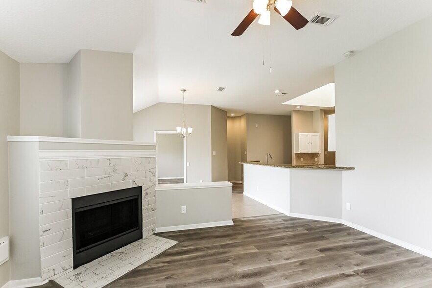 Building Photo - 4305 Kingfish Dr