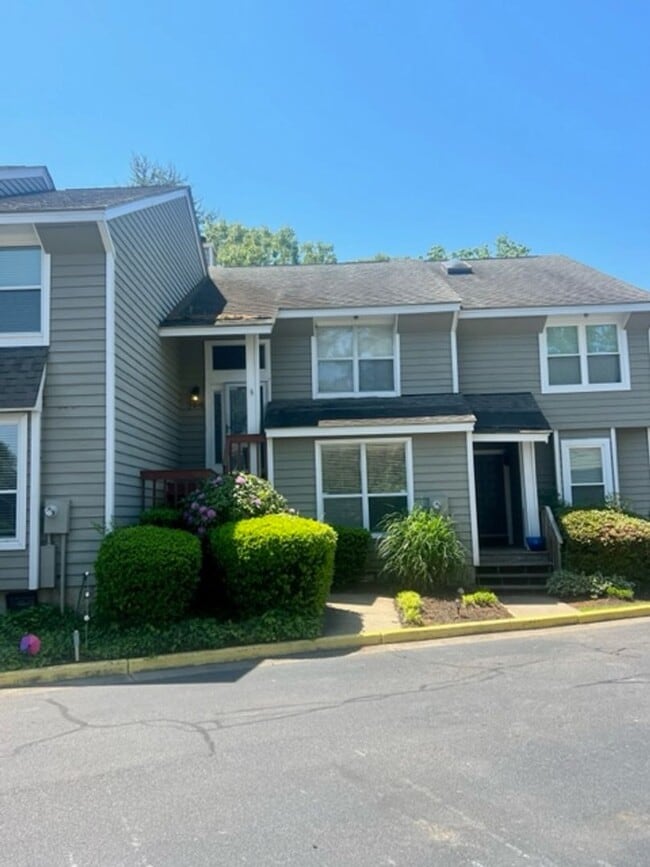 CONDO FOR RENT HERONS COVE! 2919 Seashore Point Virginia Beach VA