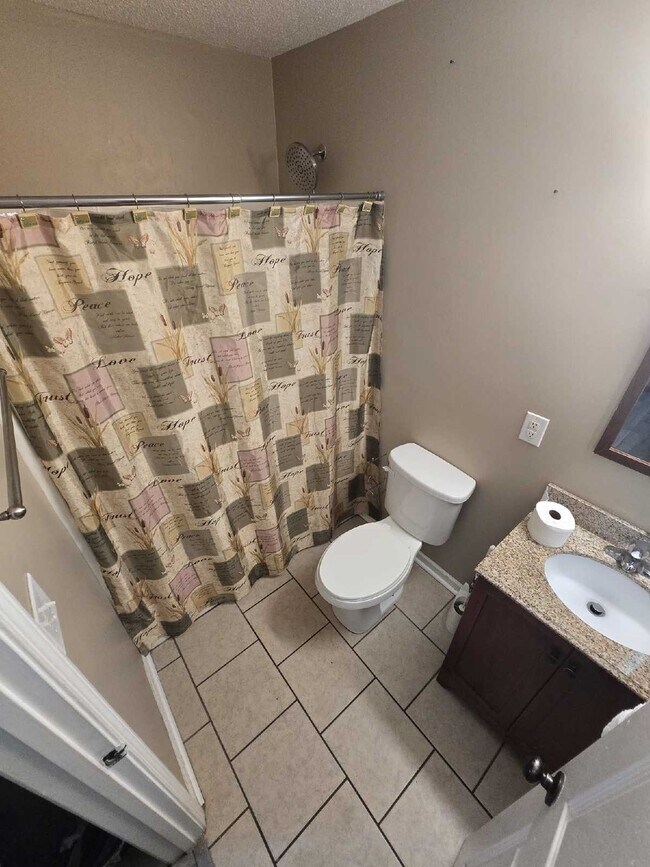 Fantastic Full Brick 3 Bedroom, 2 Bath hom... 107 S Montrose St Fort