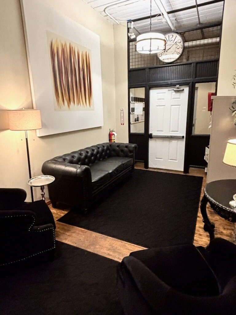 Building Photo - 595 Mineral Spring Ave