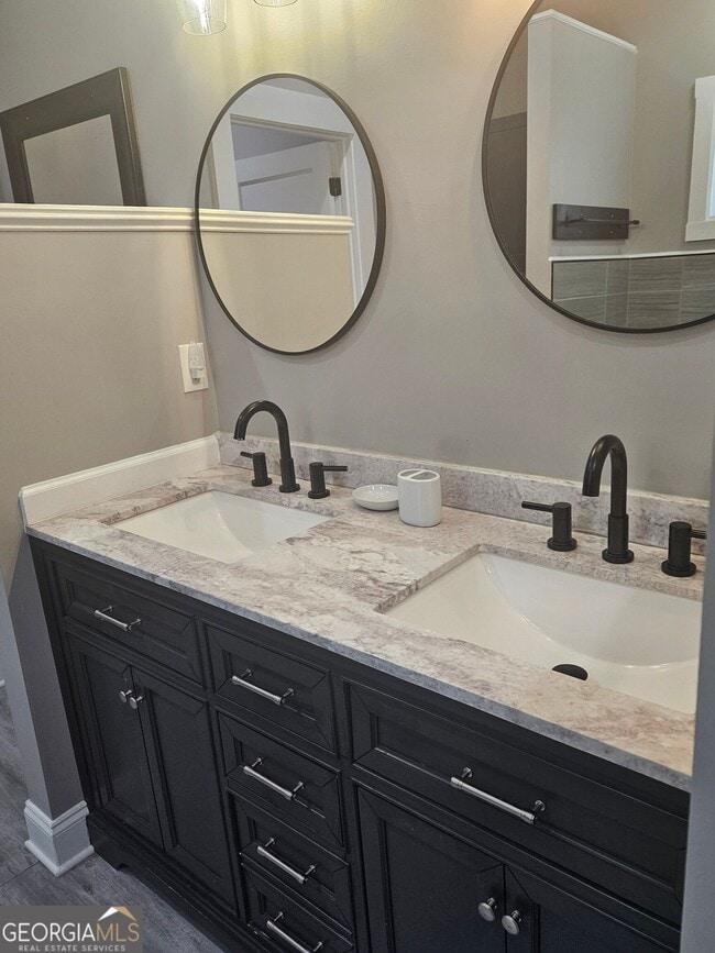 Building Photo - 2429 Hosea L Williams Dr SE