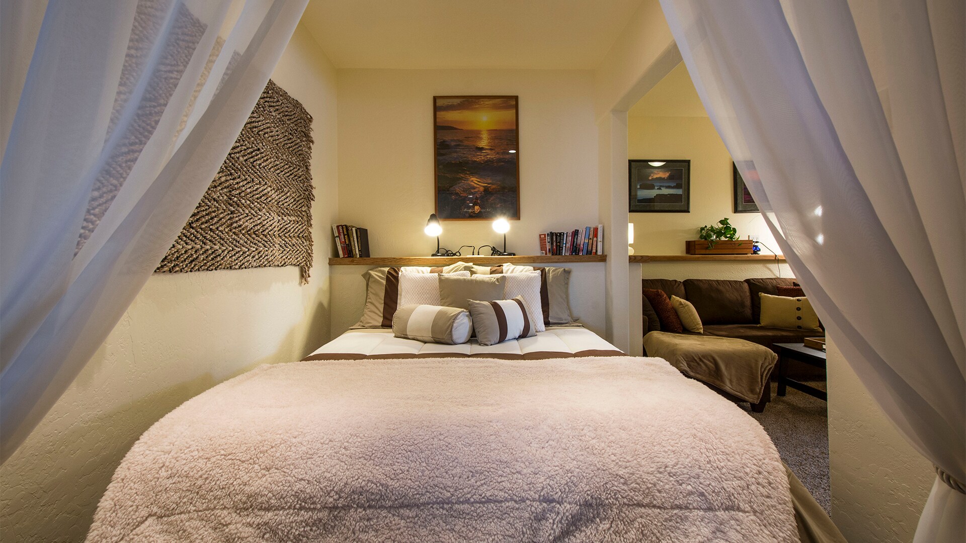 Building Photo - 1484 Willow Loop