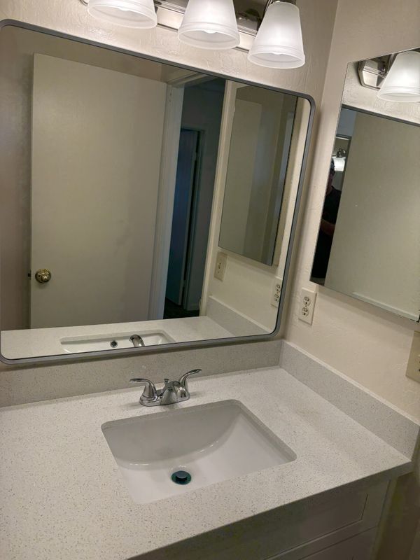 Building Photo - 101 Redding Rd