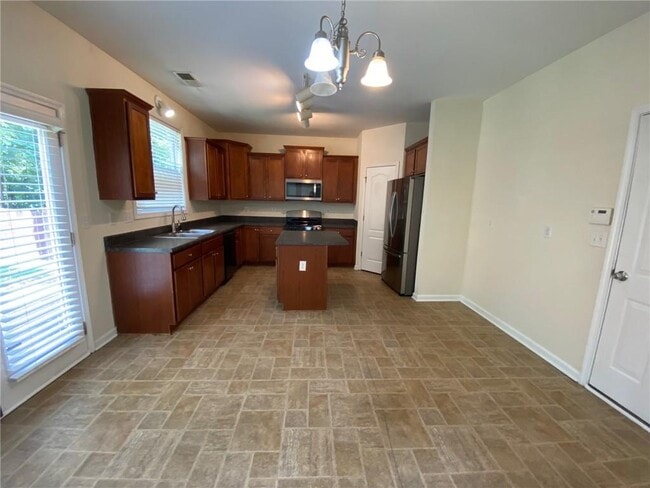 Building Photo - 2146 Peach Shoals Cir