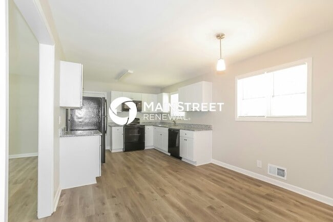 Building Photo - 3 Bedroom Pet-Friendly Home in CONLEY, GA with Main Street Renewal