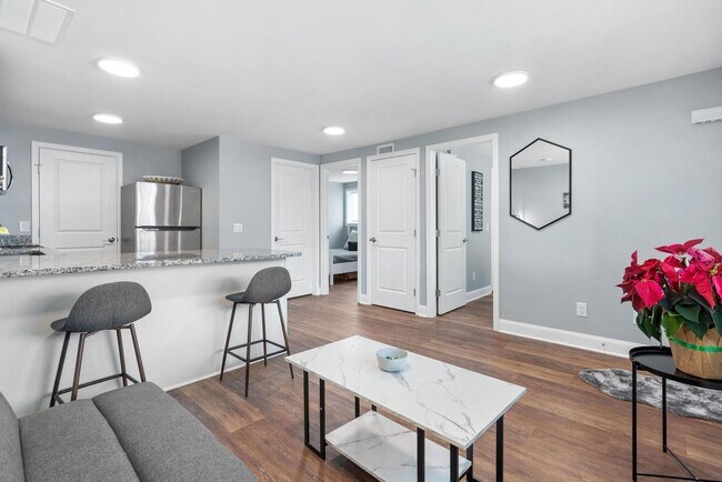 Building Photo - Riverview Apartments Located Near OSU Campus