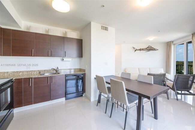 Building Photo - 2701 SW 3rd Ave