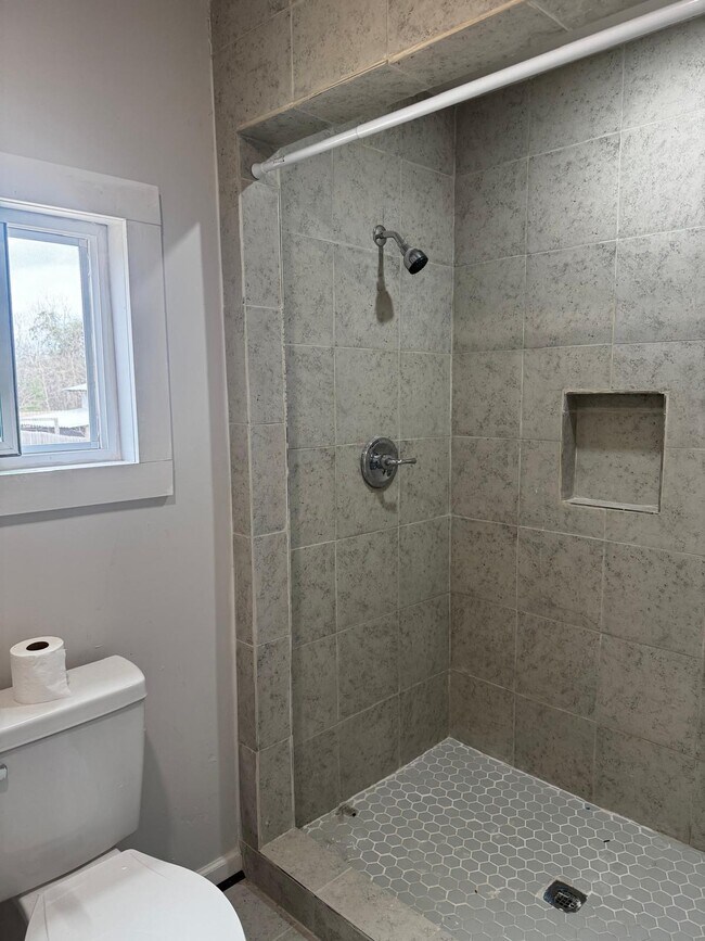 Building Photo - 627 CR-5102I