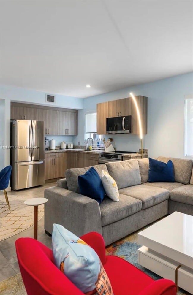 Building Photo - 165 NW 39th St